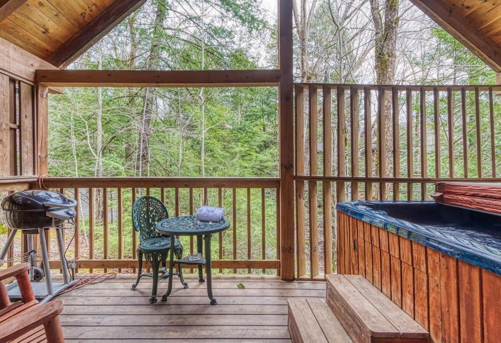 Mountain Eden, Hot Tub, Resort Pool, Wifi, 1089 Free Tickets Each Paid Day, Dollywood And More Gatlinburg Εξωτερικό φωτογραφία
